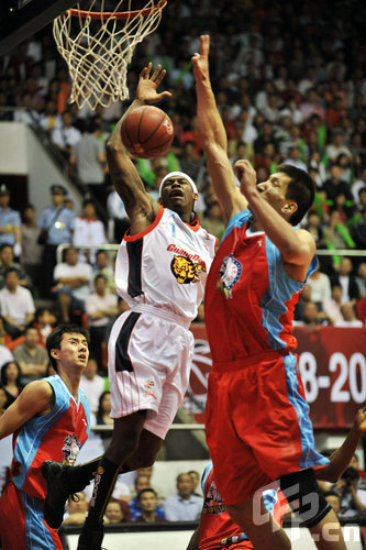 与传统超跑 与传统超跑