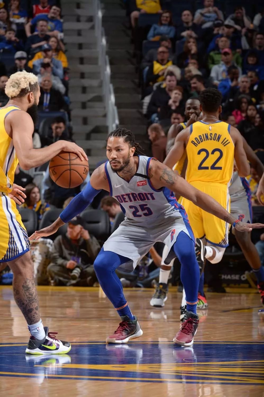 签下埃切韦 签下埃切韦